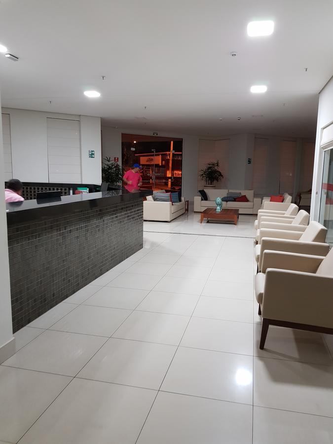 Residencial Casa Da Madeira Lägenhet Caldas Novas Exteriör bild